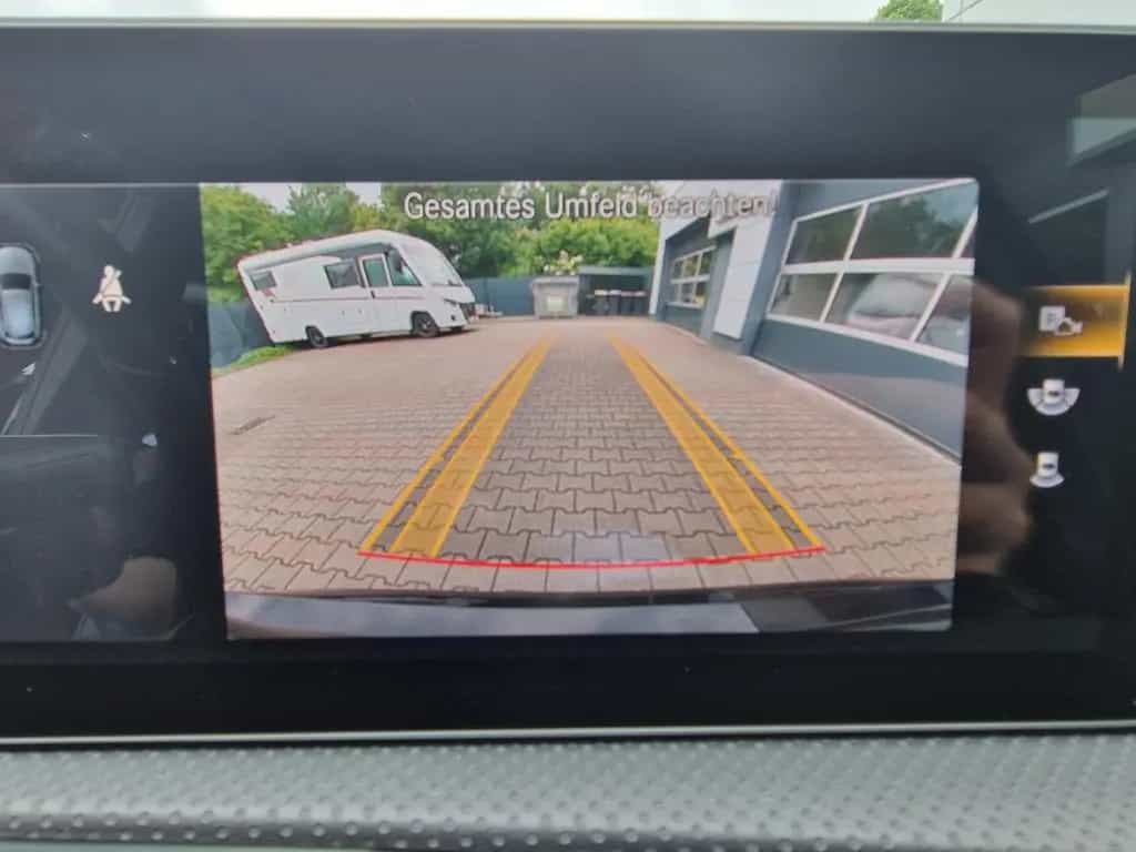 Mercedes-Benz A 220 AMG Line *R-Kamera*Standheizung 10/2019-photo-28
