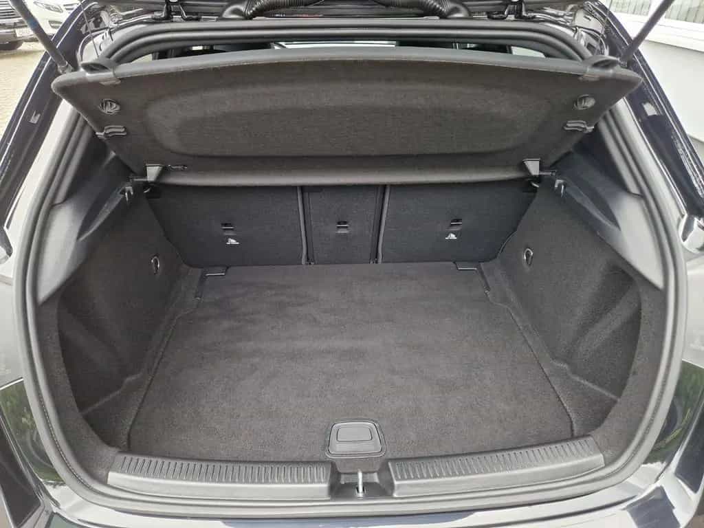 Mercedes-Benz A 220 AMG Line *R-Kamera*Standheizung 10/2019-photo-31