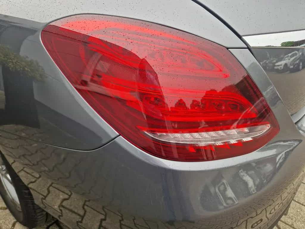Mercedes-Benz C 180 C Limousine 180 CGI Avantgarde*Kamera*LED 07/2018-photo-10