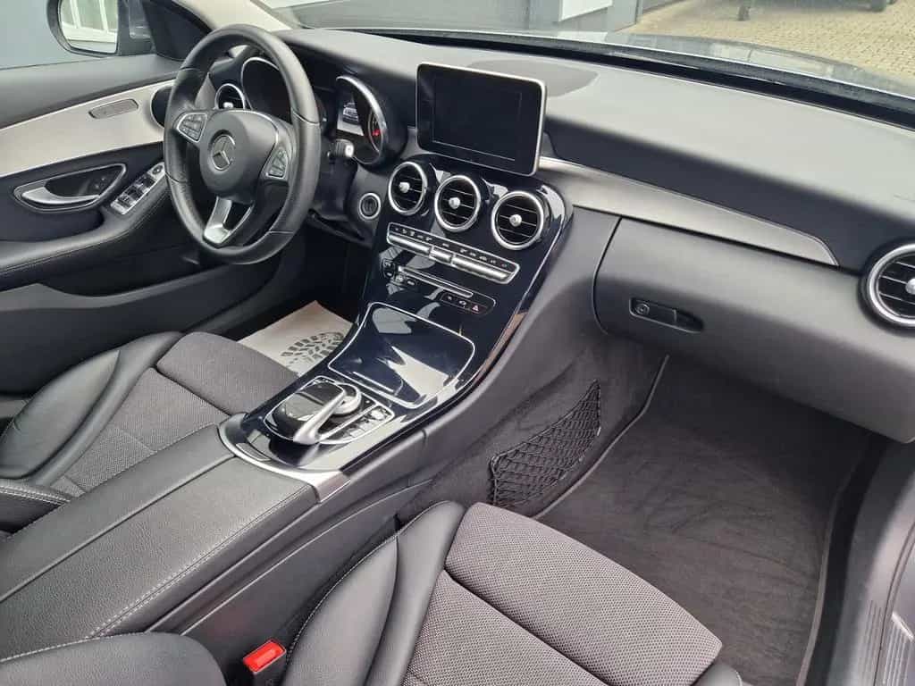 Mercedes-Benz C 180 C Limousine 180 CGI Avantgarde*Kamera*LED 07/2018-photo-20