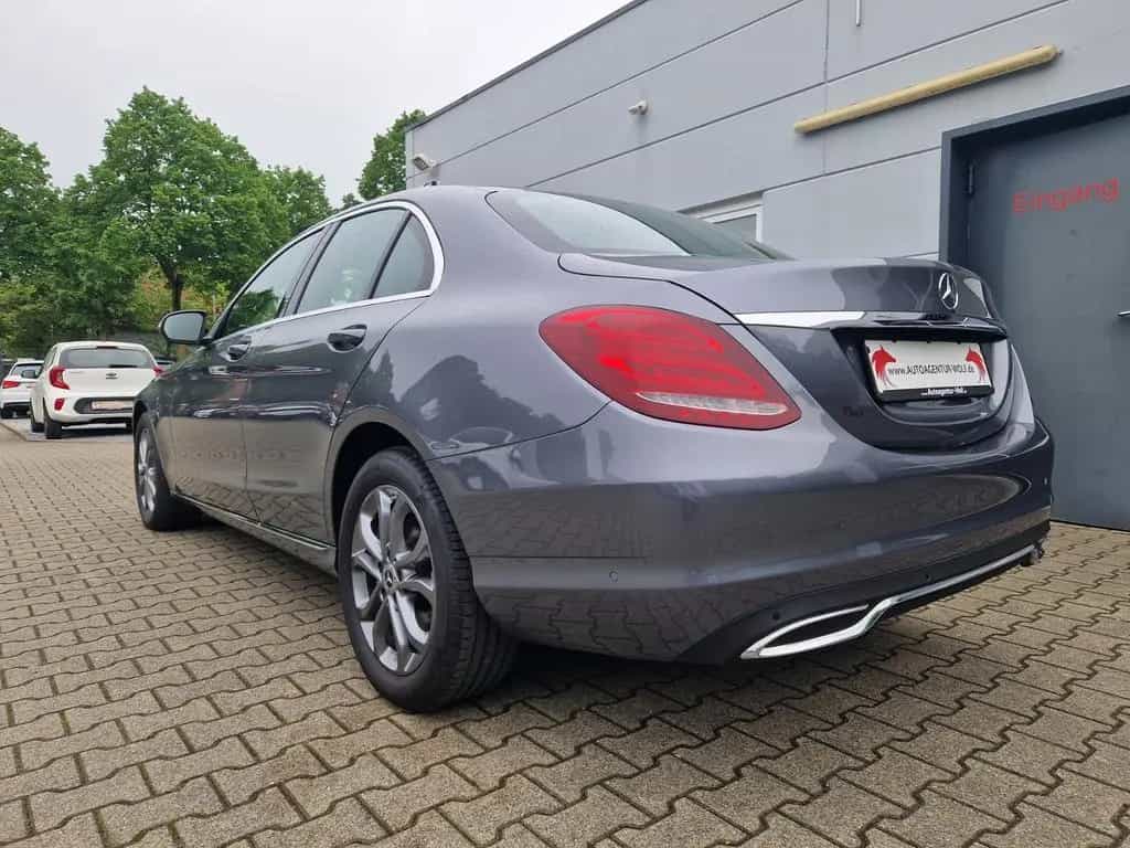 Mercedes-Benz C 180 C Limousine 180 CGI Avantgarde*Kamera*LED 07/2018-photo-3