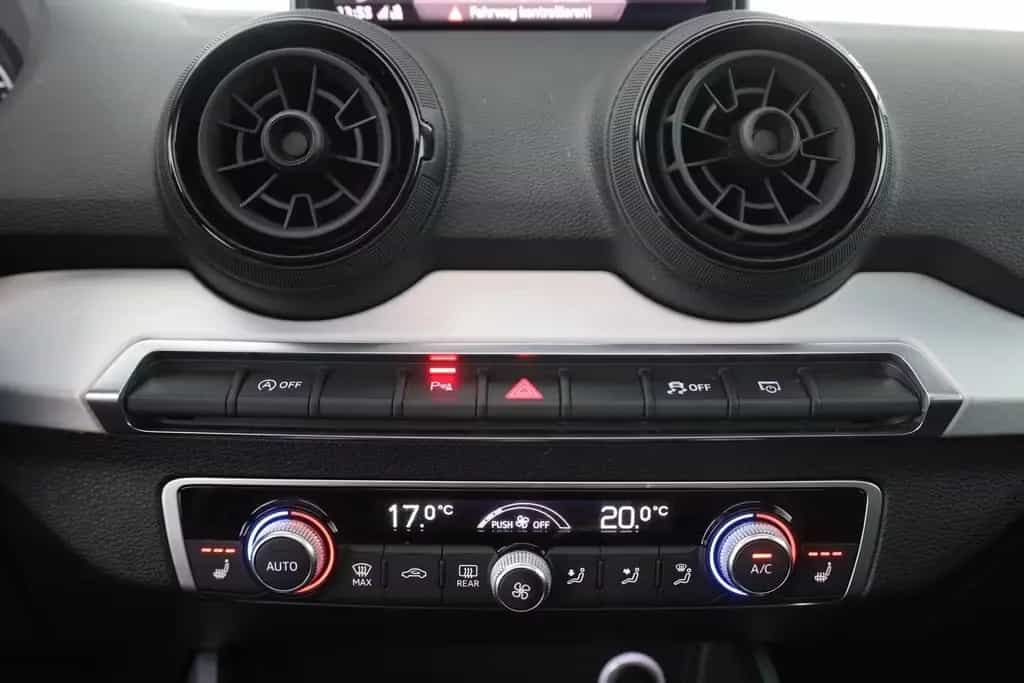 Audi Q2 1.4 TFSI S-Line LED Navi Panorama Keyless PDC 03/2018-photo-11