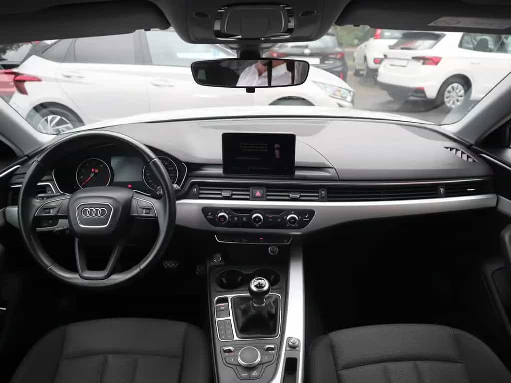 Audi A4 Avant 1.4 TFSI sport LED Navi Tempomat PDC 02/2018-photo-10
