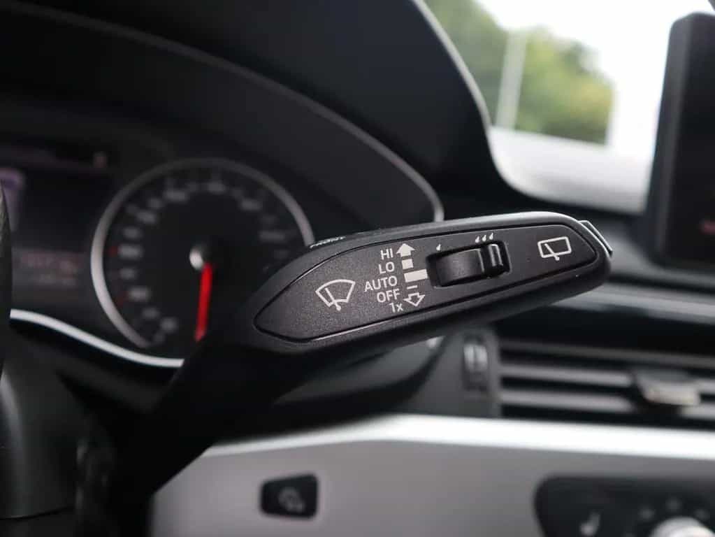 Audi A4 Avant 1.4 TFSI sport LED Navi Tempomat PDC 02/2018-photo-25