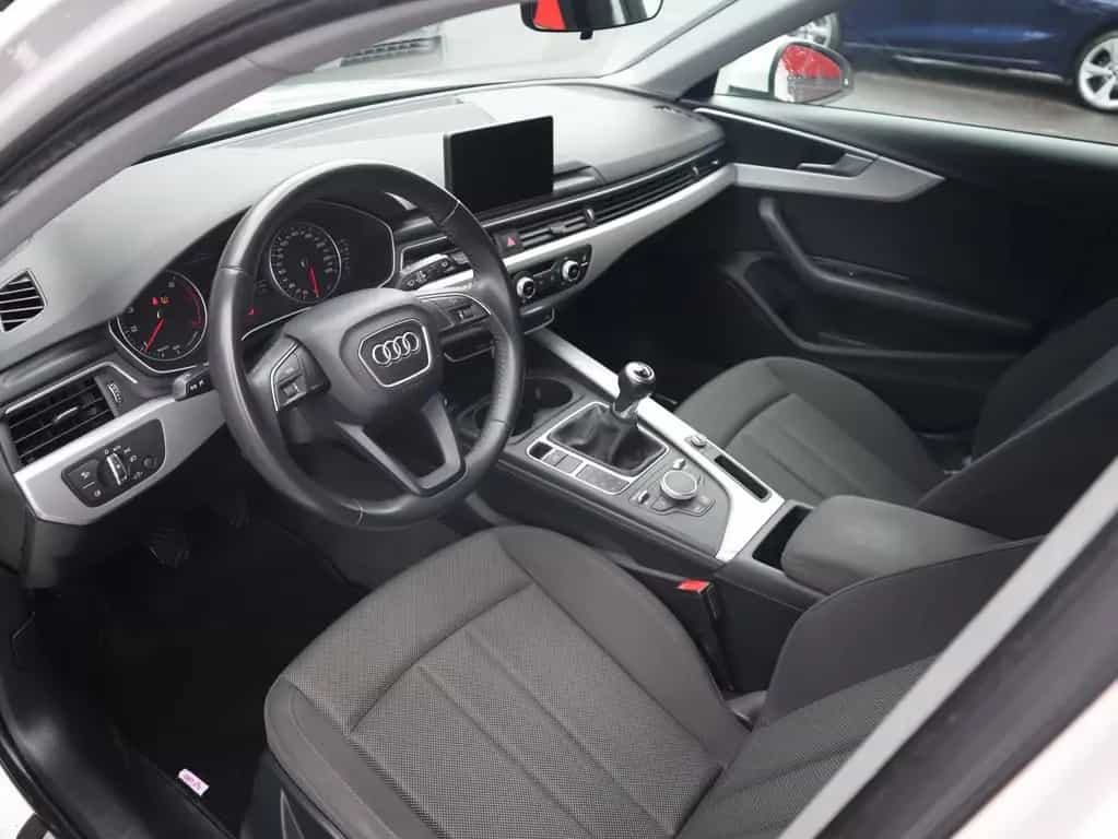 Audi A4 Avant 1.4 TFSI sport LED Navi Tempomat PDC 02/2018-photo-9