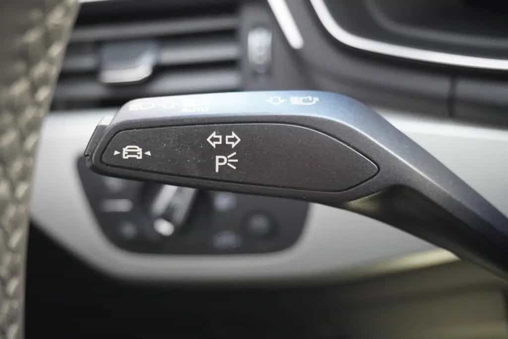 Audi A4 Avant 35 2.0 TFSI advanced LED Navi ACC Leder 02/2023-photo-25