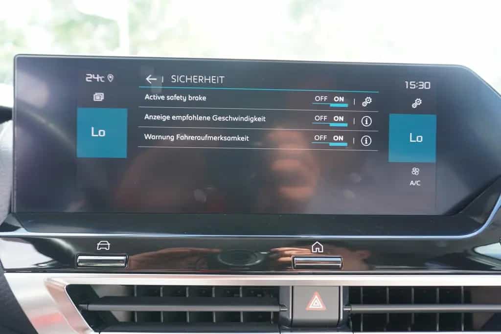Citroën C4 PureTech 130 Aut. LED Navi 360° 08/2022-photo-33