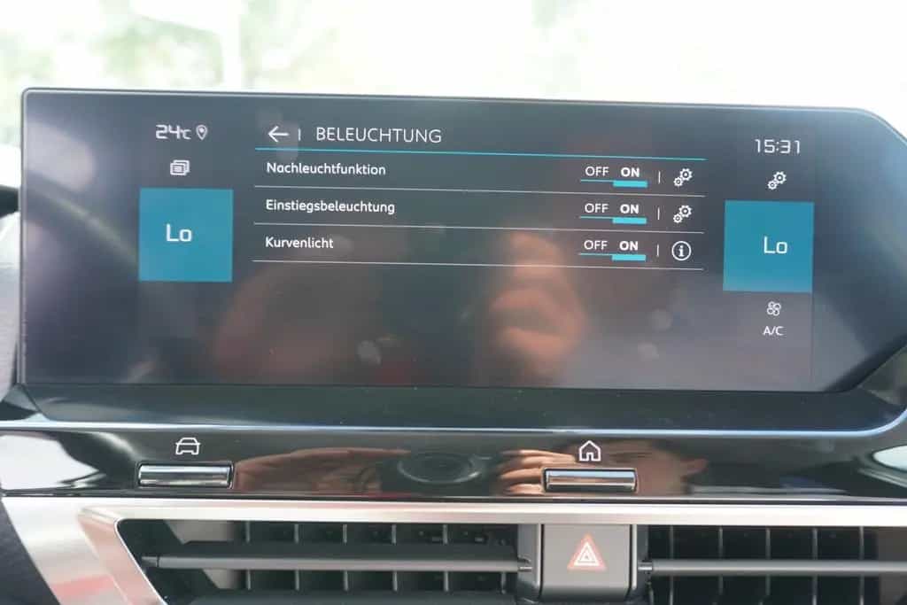 Citroën C4 PureTech 130 Aut. LED Navi 360° 08/2022-photo-34