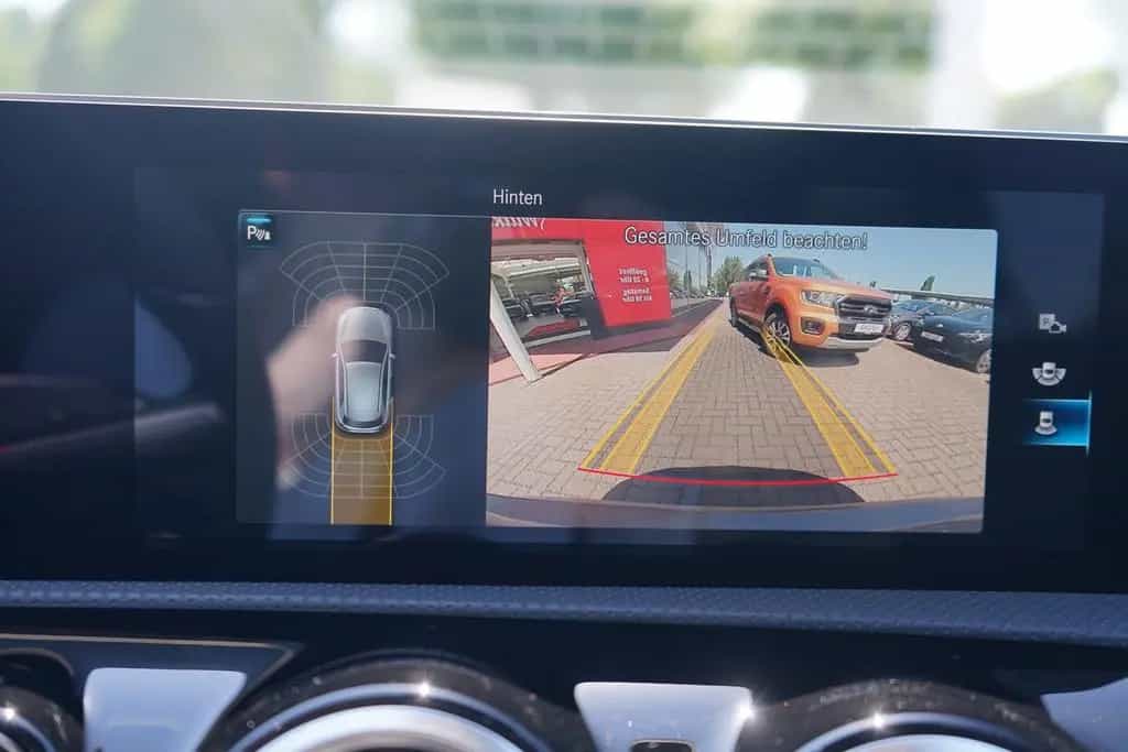 Mercedes-Benz A 220 A220 Progressive Klimaaut. LED Navi Panorama PDC 12/2018-photo-18