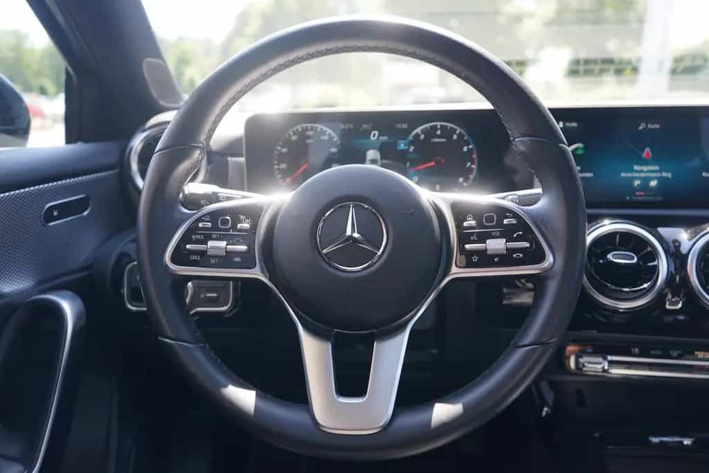 Mercedes-Benz A 220 A220 Progressive Klimaaut. LED Navi Panorama PDC 12/2018-photo-22