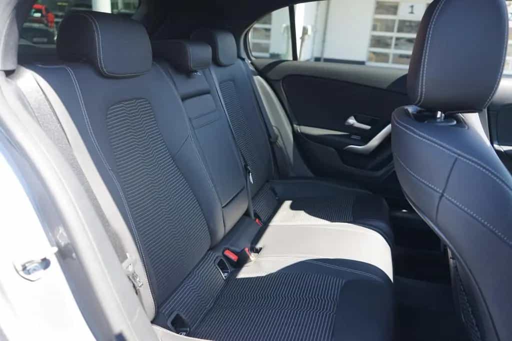Mercedes-Benz A 220 A220 Progressive Klimaaut. LED Navi Panorama PDC 12/2018-photo-34