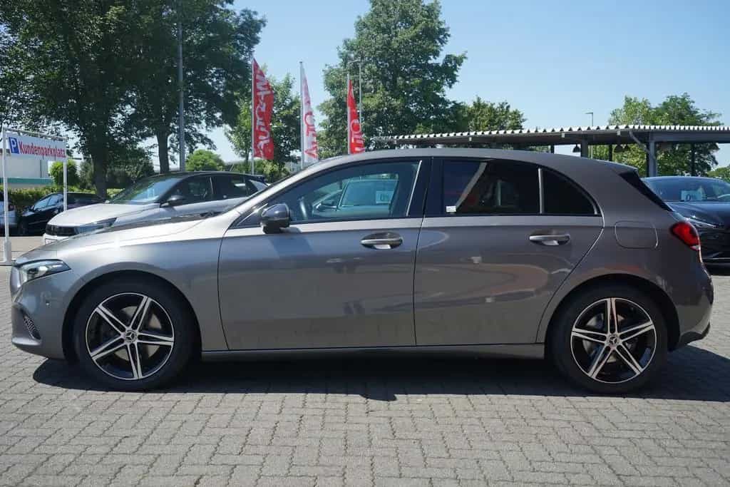 Mercedes-Benz A 220 A220 Progressive Klimaaut. LED Navi Panorama PDC 12/2018-photo-7