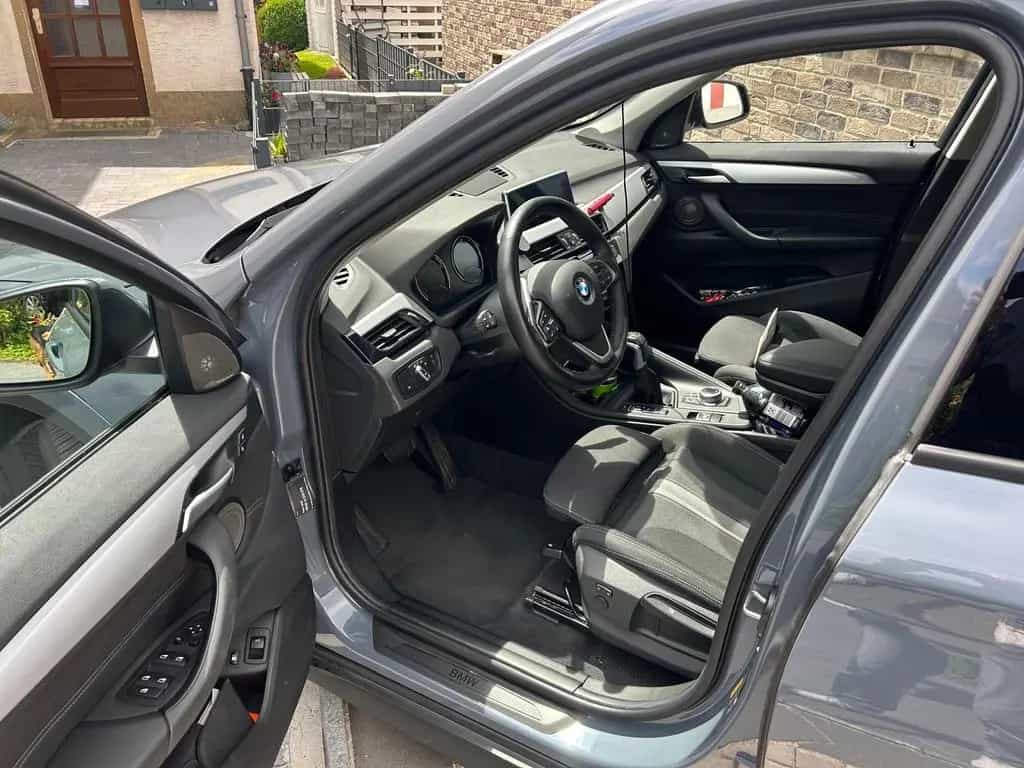 BMW X1 xDrive25e Hybrid AHK Scheckheft Unfallfrei 06/2020-photo-4
