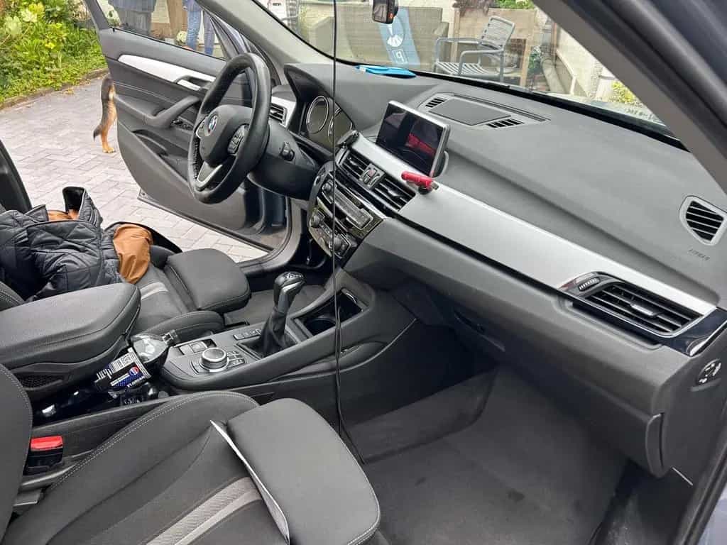 BMW X1 xDrive25e Hybrid AHK Scheckheft Unfallfrei 06/2020-photo-7