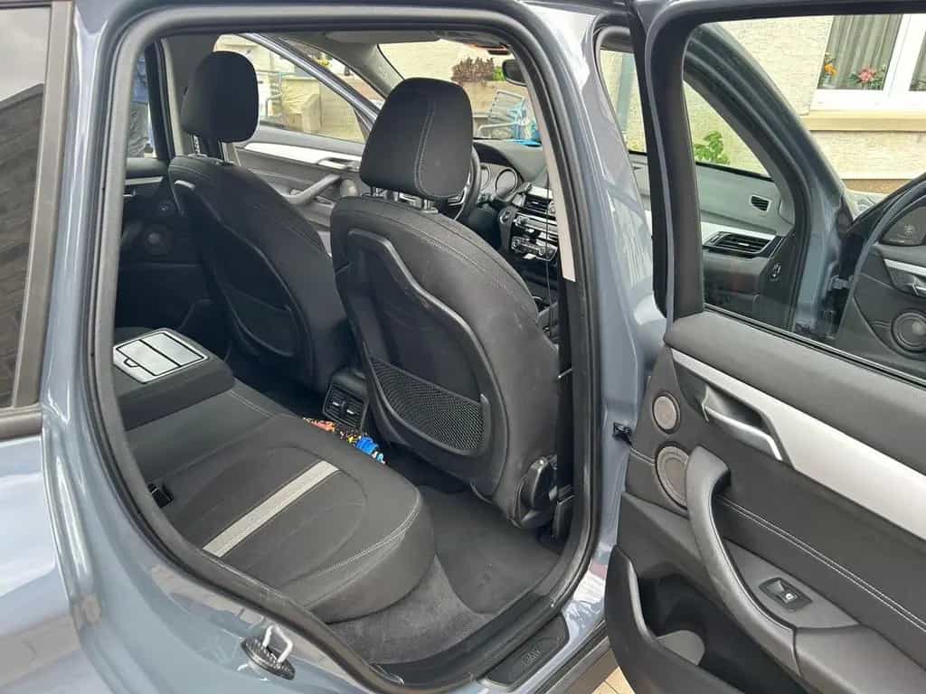 BMW X1 xDrive25e Hybrid AHK Scheckheft Unfallfrei 06/2020-photo-9