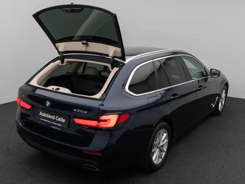 BMW 530 d xD Panoram Kamera HUD DAB HiFi SoftCl Sport 08/2020-photo-12