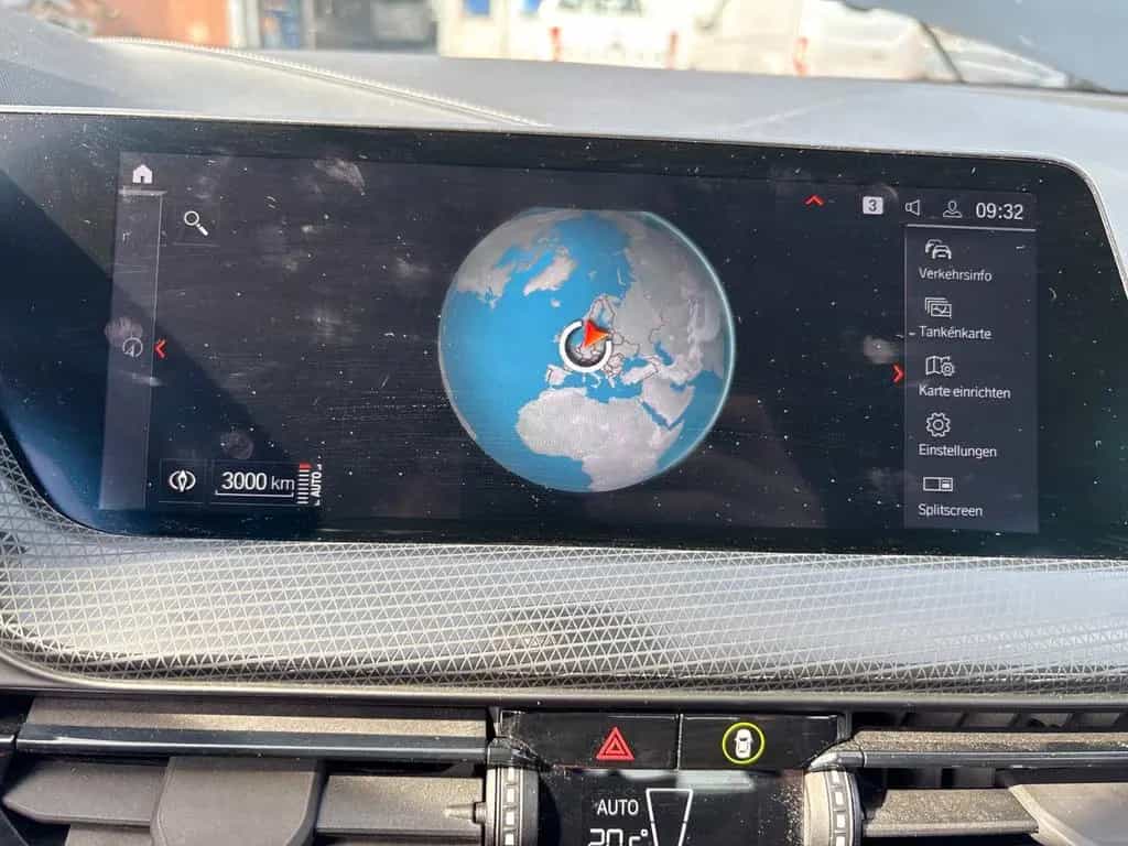BMW 118 i Sport Line R-KAM KEYGO LED CARPLAY AMBIENTE 10/2021-photo-8