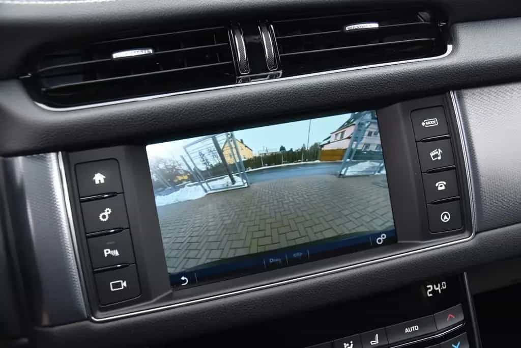 Jaguar XF 20d Sportbrake R-Sport *Panorama*Bi-Xenon* 11/2018-photo-20