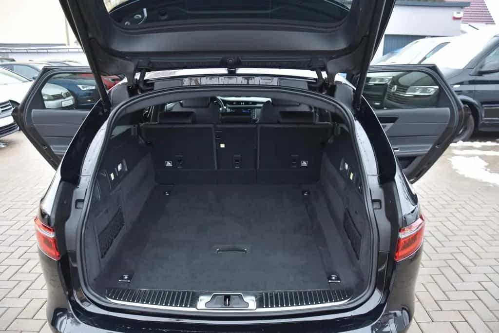 Jaguar XF 20d Sportbrake R-Sport *Panorama*Bi-Xenon* 11/2018-photo-35