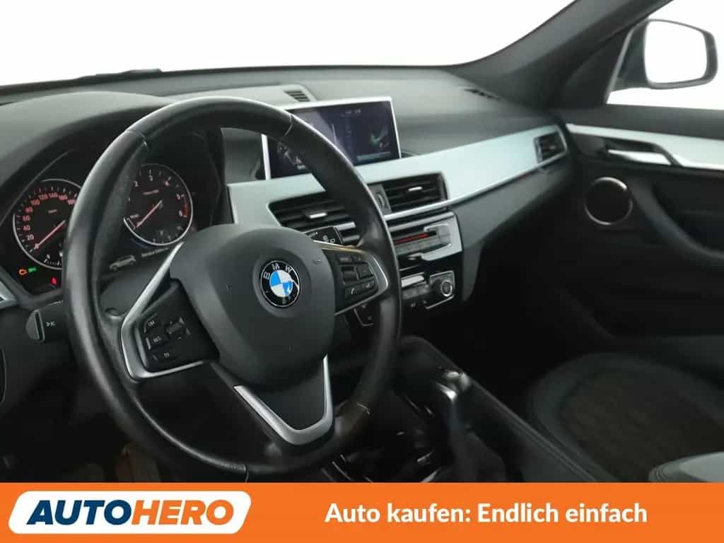 BMW X1 xDrive 18d xLine Aut.*NAVI*LED*HUD*TEMPO*CAM* 05/2016-photo-10