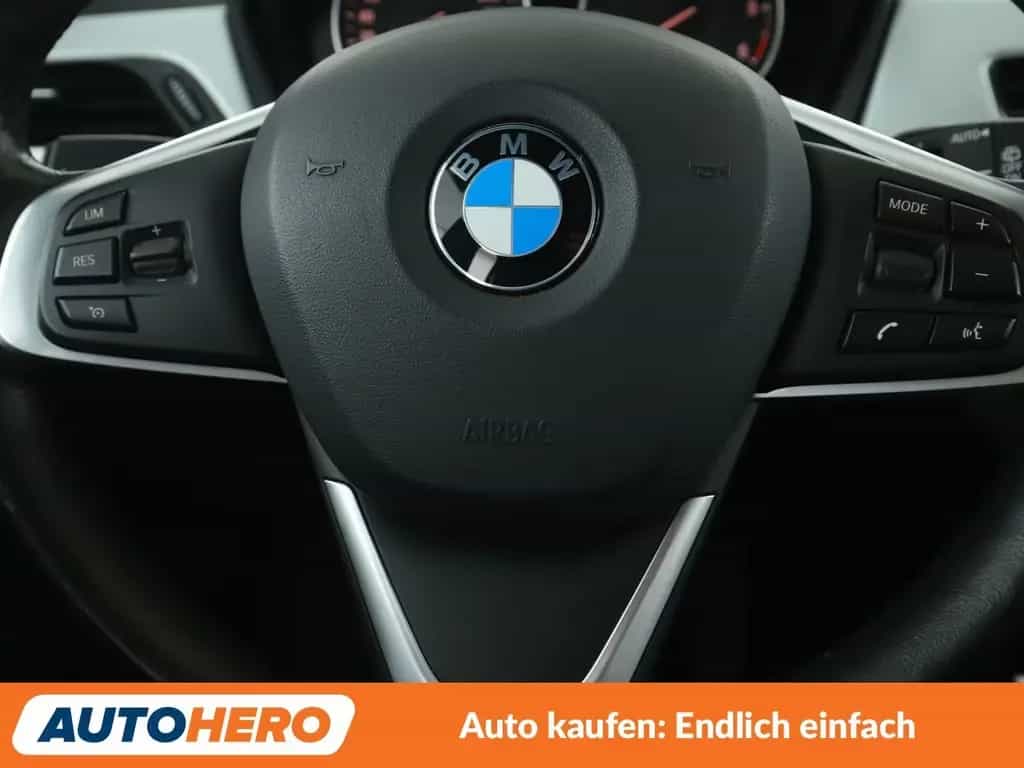 BMW X1 xDrive 18d xLine Aut.*NAVI*LED*HUD*TEMPO*CAM* 05/2016-photo-18
