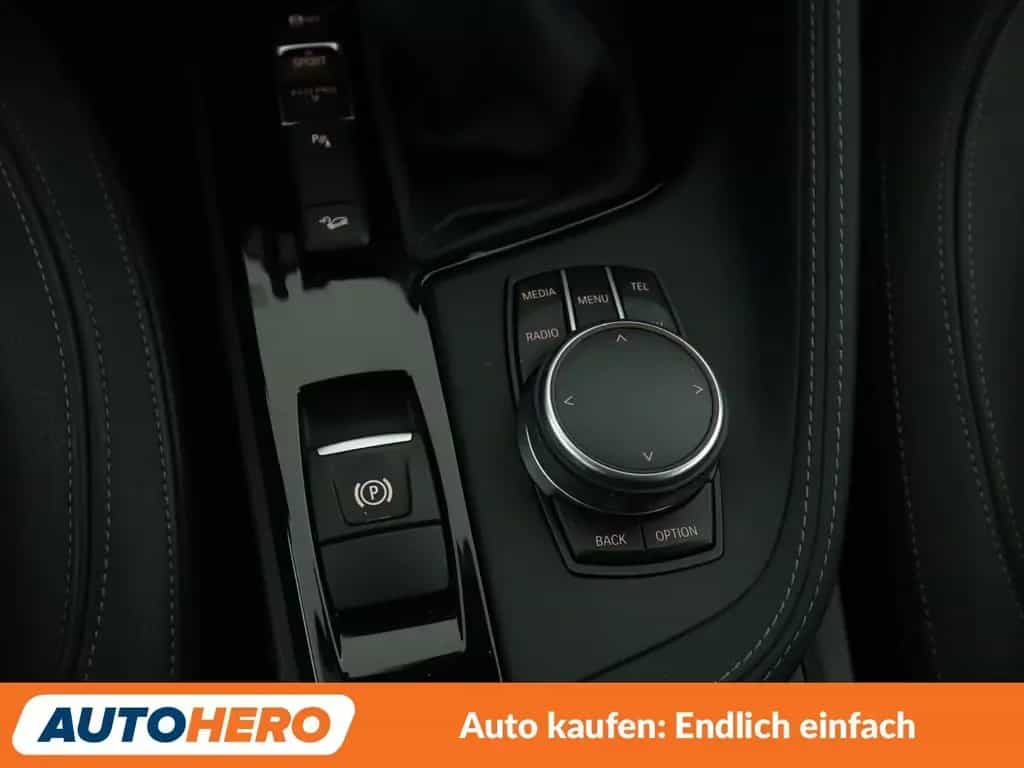 BMW X1 xDrive 18d xLine Aut.*NAVI*LED*HUD*TEMPO*CAM* 05/2016-photo-24
