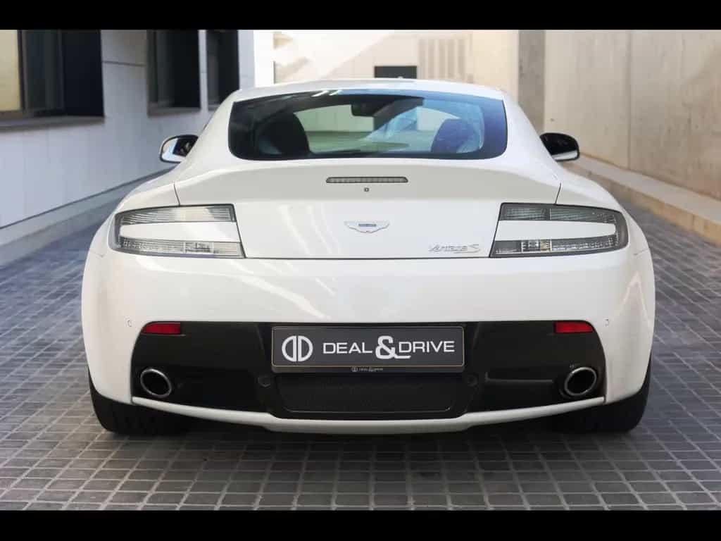 Aston Martin V8 Vantage S COUPE SPORTSHIFT II°STRATUS WHITE 03/2017-photo-3