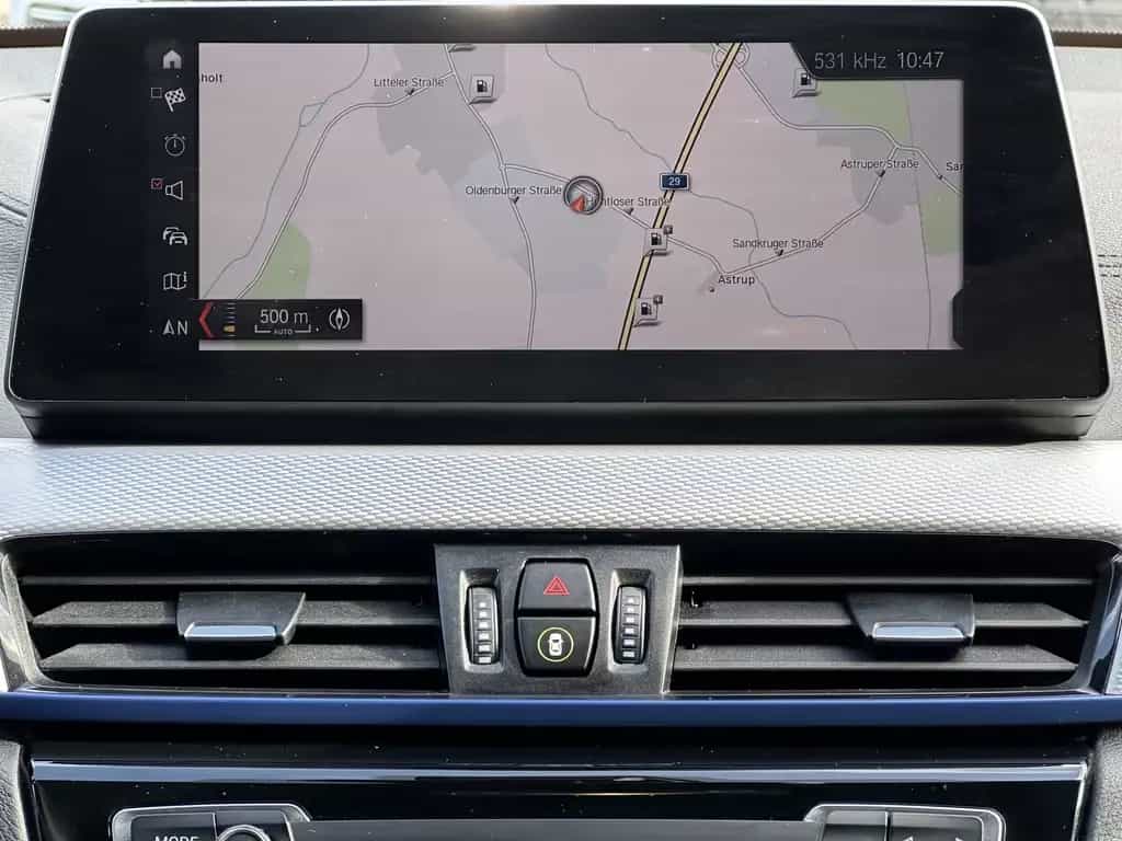 BMW X2 xDrive20d M-Sport NAV+LED+AHK+PANO+KAM+19ZOLL 02/2022-photo-14