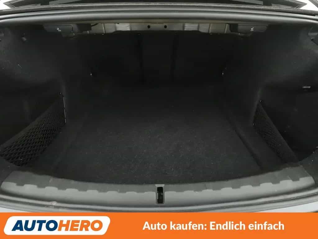 BMW 320 d xDrive M Sport Aut.*NAVI*LASER*HUD*H&K*CAM* 05/2019-photo-17