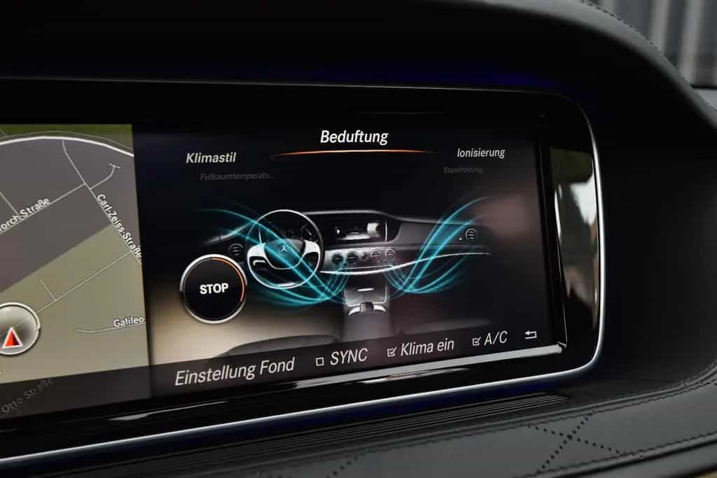 Mercedes-Benz S 500 S500 *3D Burmester* LNP 157.276,35* Rubinschwarz 04/2013-photo-38
