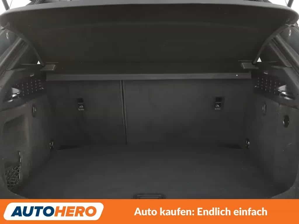Audi A3 Sportback 35 TFSI Sport *NAVI*LED*TEMPO*CAM* 05/2019-photo-17