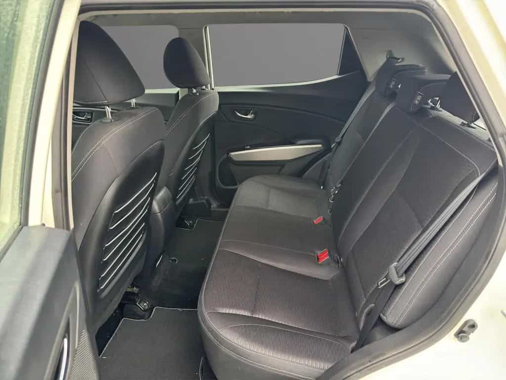 Ssangyong Tivoli Quartz 1.6 2WD *Navi/SHZ/RFK* 04/2017-photo-16