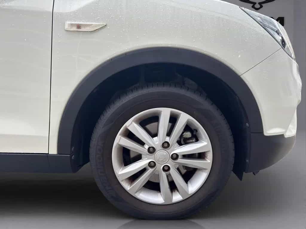 Ssangyong Tivoli Quartz 1.6 2WD *Navi/SHZ/RFK* 04/2017-photo-18