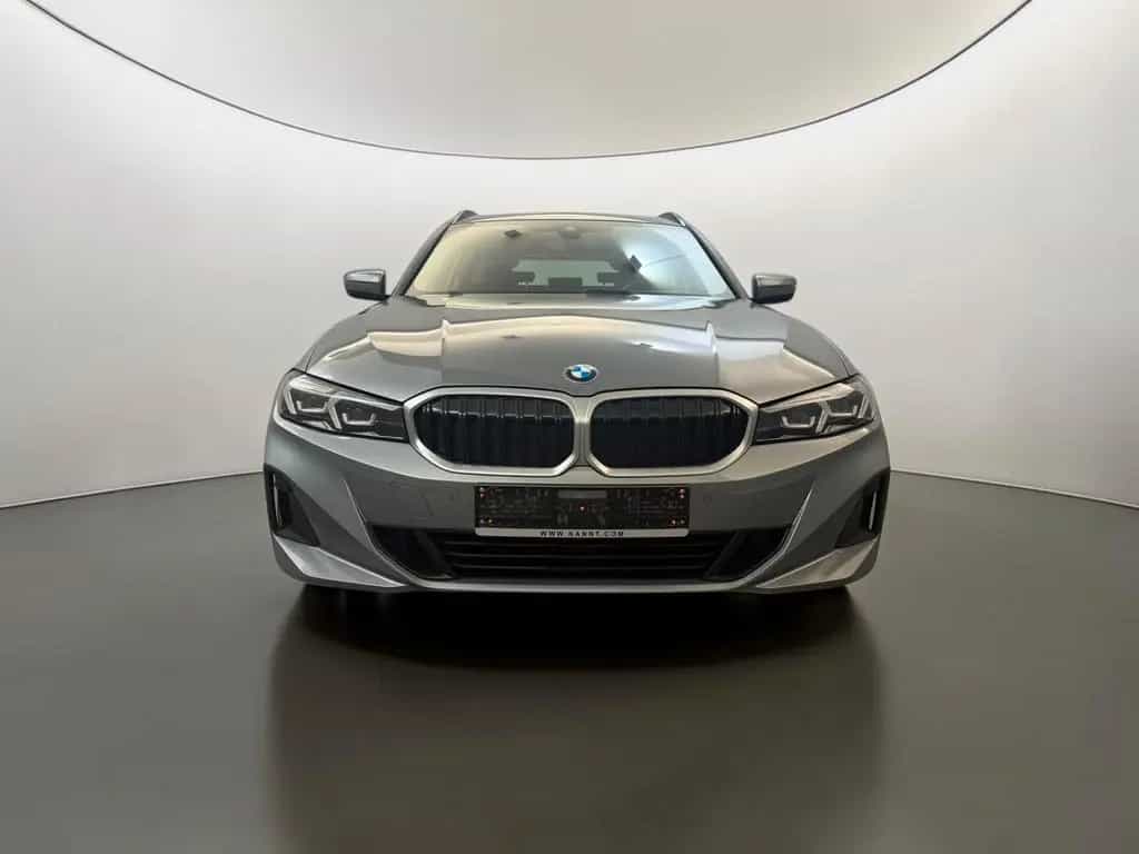 BMW 320 d T xDrive Shadow-Line AHK*WIDE*LED*CARPLAY 10/2023-photo-1