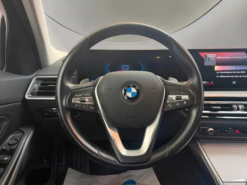 BMW 320 d T xDrive Shadow-Line AHK*WIDE*LED*CARPLAY 10/2023-photo-22