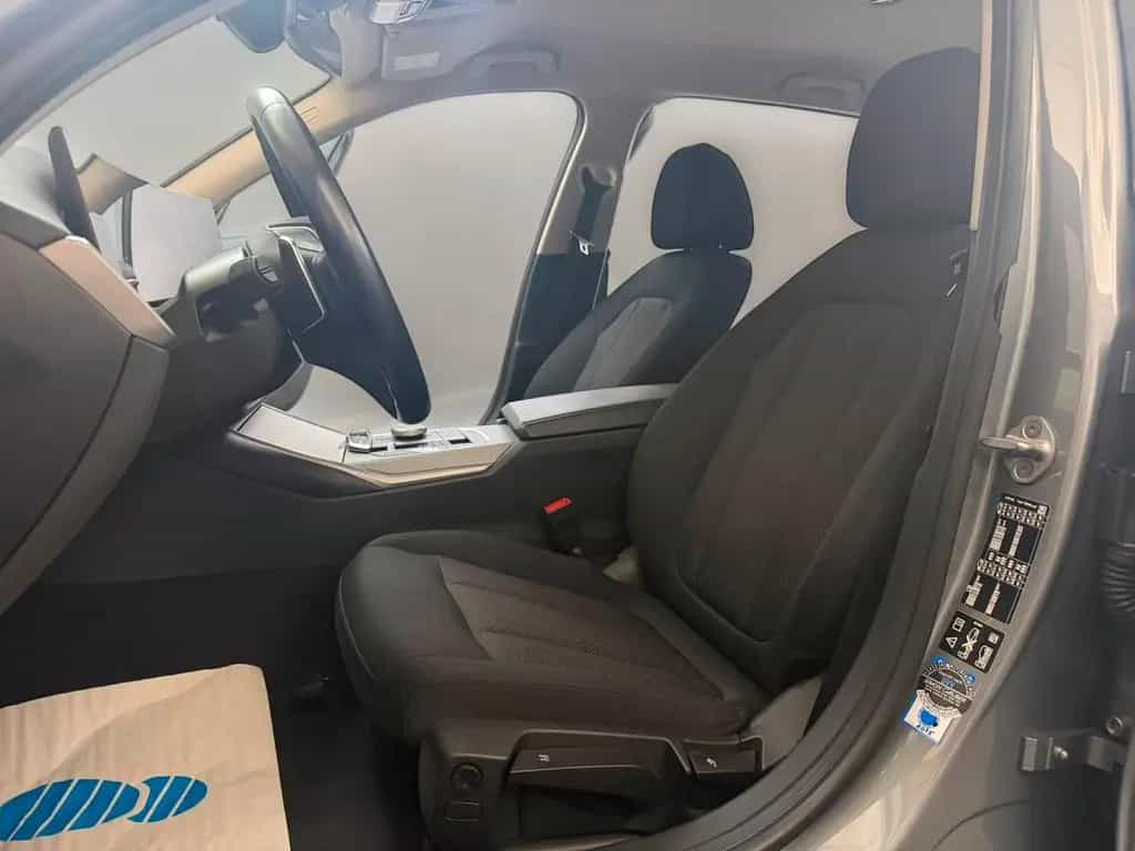 BMW 320 d T xDrive Shadow-Line AHK*WIDE*LED*CARPLAY 10/2023-photo-9