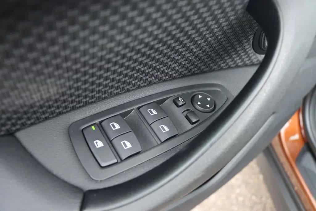 BMW X1 20d xDrive Advantage l NAVI l KAMERA l LED l 11/2016-photo-12