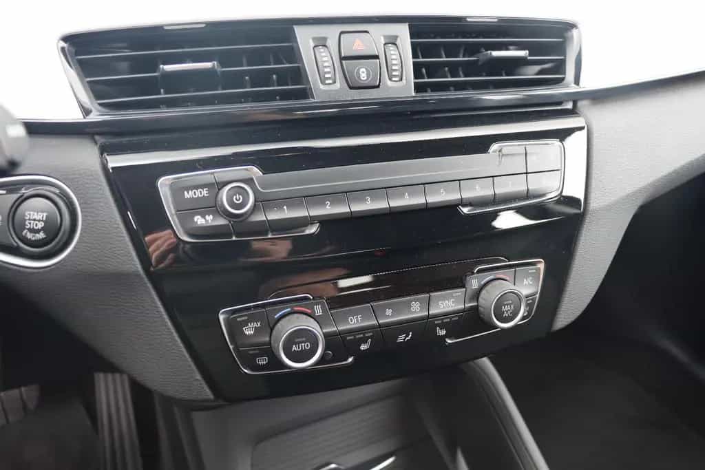 BMW X1 20d xDrive Advantage l NAVI l KAMERA l LED l 11/2016-photo-19