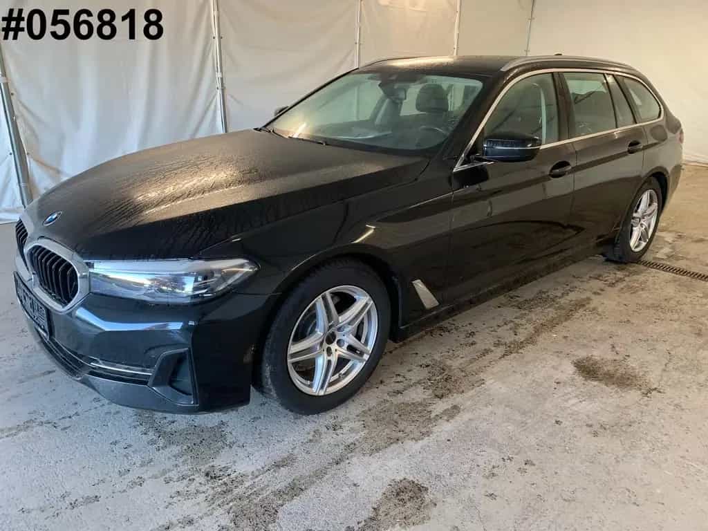 BMW 520 d Touring LED/NAVI/LEDER/DAB 10/2020-photo-0