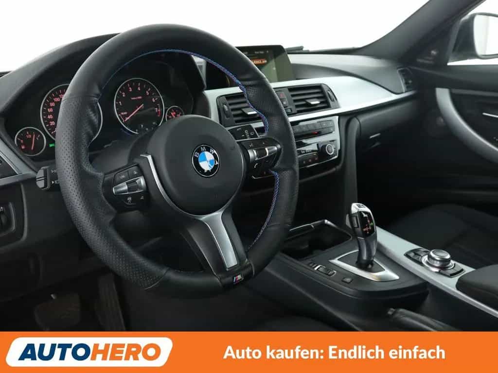 BMW 330 i Advantage Aut.*NAVI*PDC*LED*ACC*ALU* 04/2017-photo-10