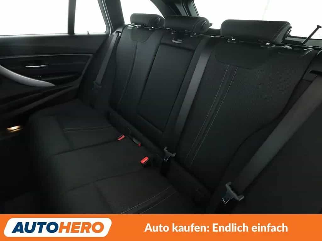 BMW 330 i Advantage Aut.*NAVI*PDC*LED*ACC*ALU* 04/2017-photo-13