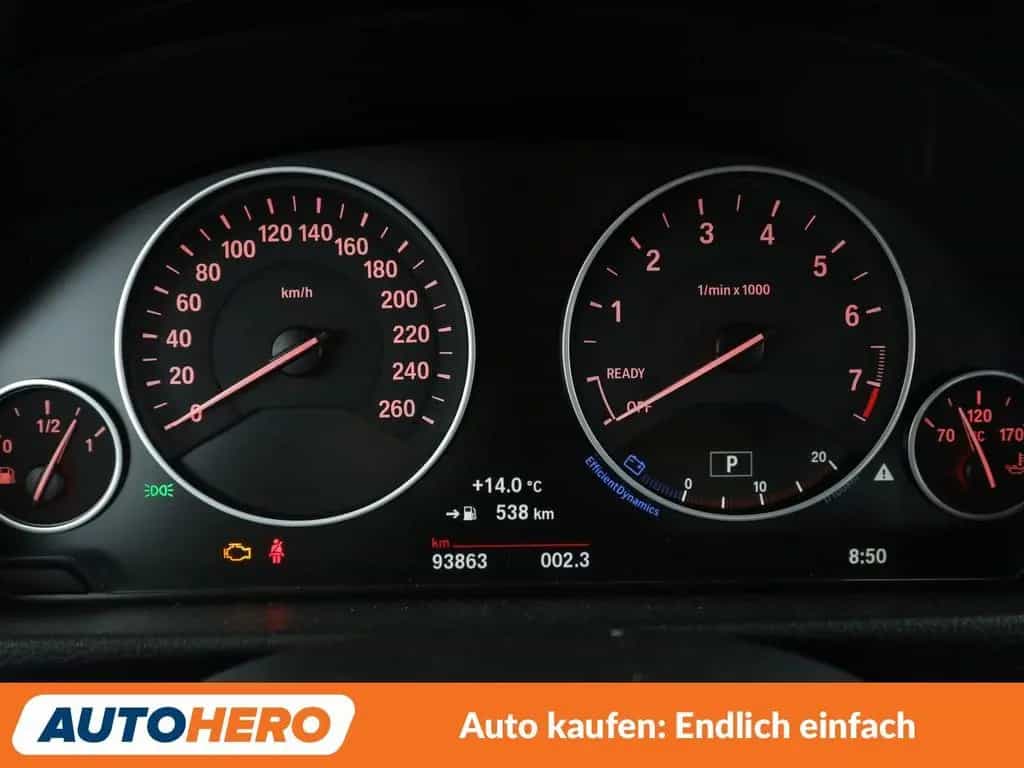BMW 330 i Advantage Aut.*NAVI*PDC*LED*ACC*ALU* 04/2017-photo-19