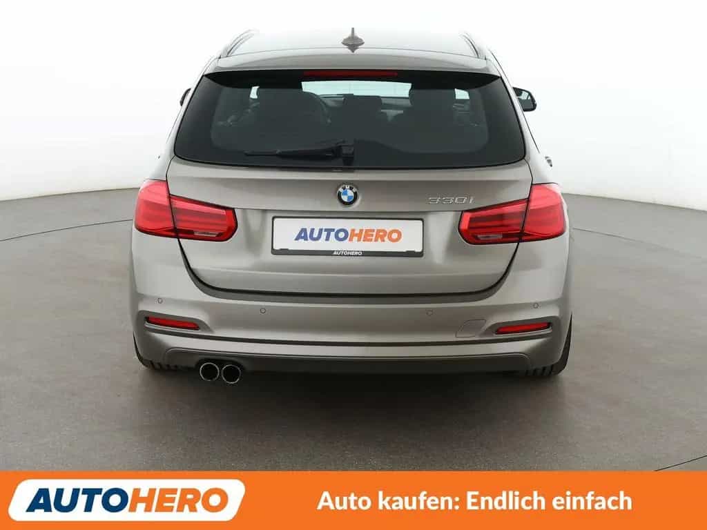 BMW 330 i Advantage Aut.*NAVI*PDC*LED*ACC*ALU* 04/2017-photo-4