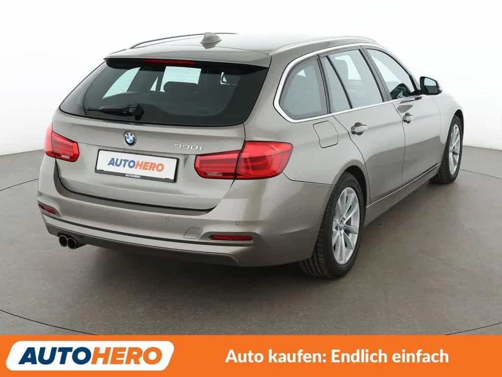 BMW 330 i Advantage Aut.*NAVI*PDC*LED*ACC*ALU* 04/2017-photo-5