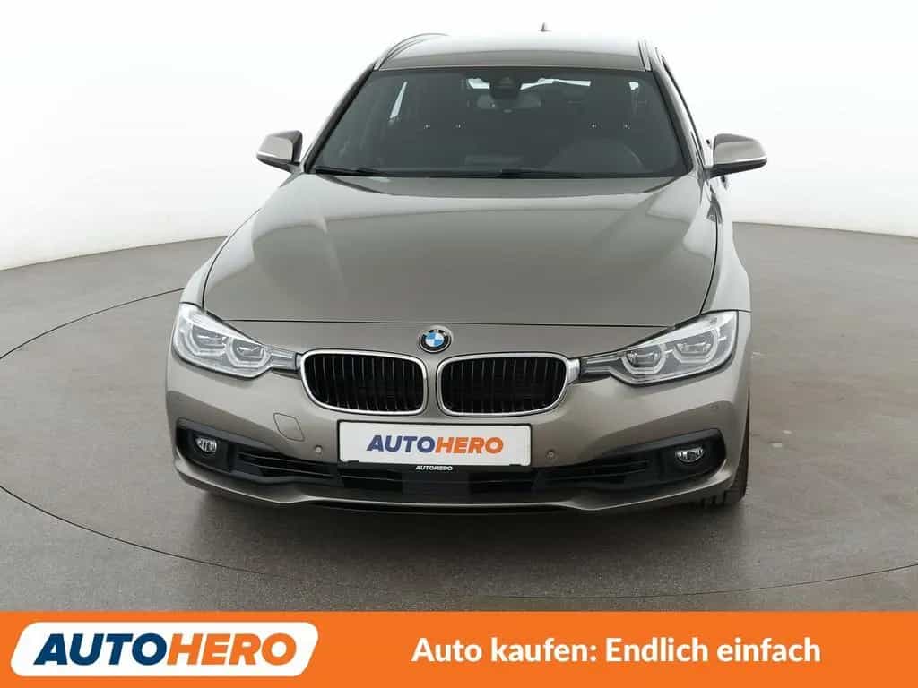 BMW 330 i Advantage Aut.*NAVI*PDC*LED*ACC*ALU* 04/2017-photo-8