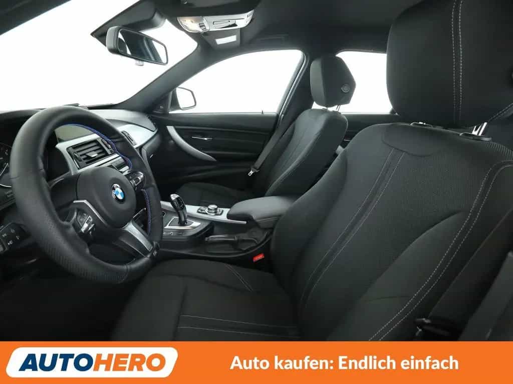 BMW 330 i Advantage Aut.*NAVI*PDC*LED*ACC*ALU* 04/2017-photo-9