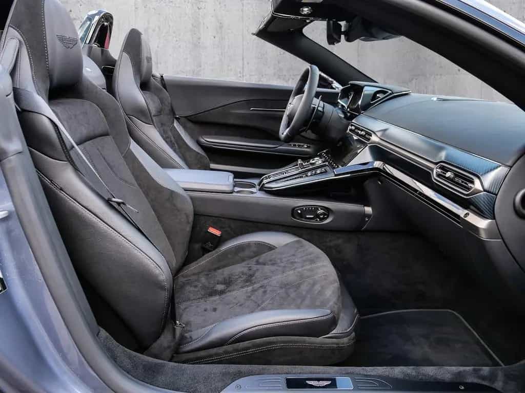 Aston Martin V8 Vantage Roadster Concours Blue 03/2026-photo-6