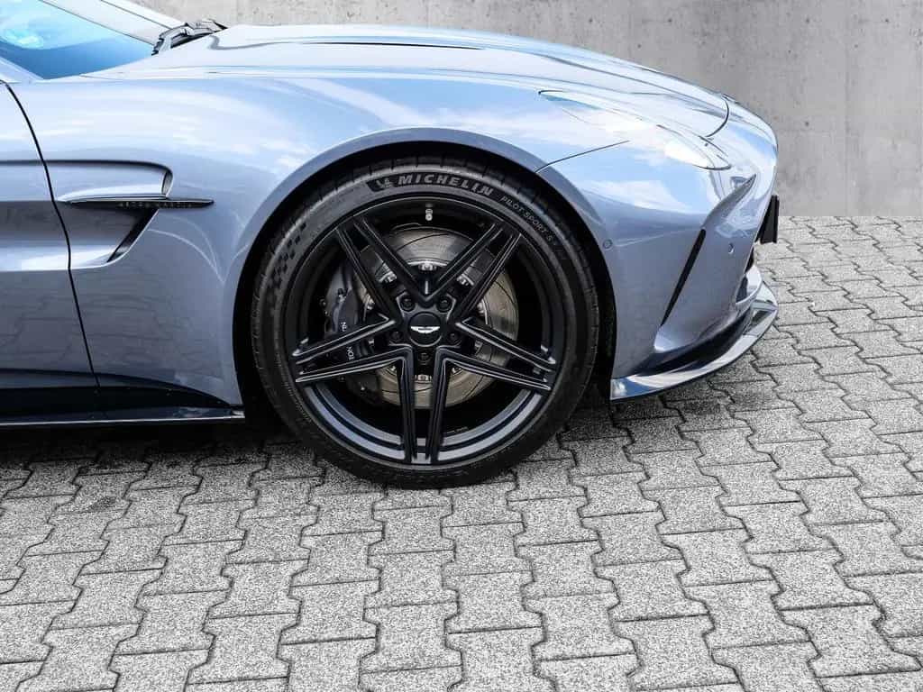 Aston Martin V8 Vantage Roadster Concours Blue 03/2026-photo-9