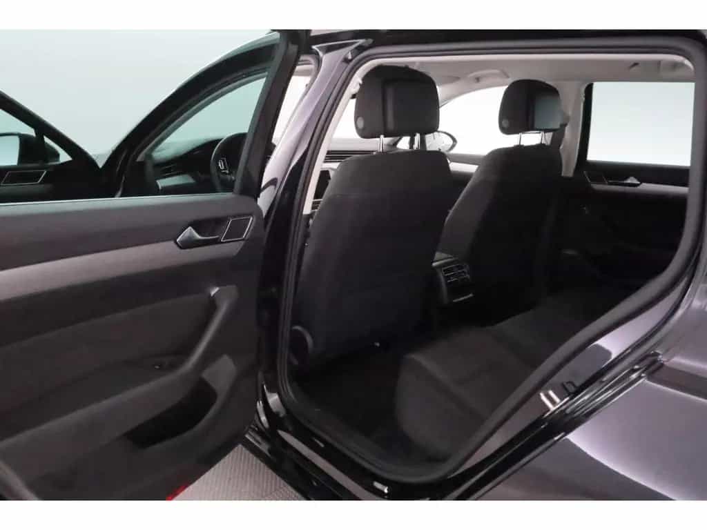 Volkswagen Passat Variant 1.4TSI Comfortline+NAVI+TEMPO+PDC 01/2018-photo-17