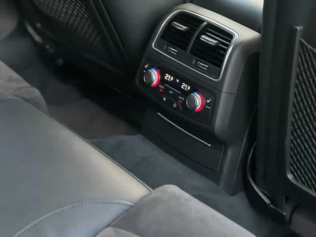 Audi A6 Lim. Alcantara Xenon Parklenkassistent 06/2018-photo-13